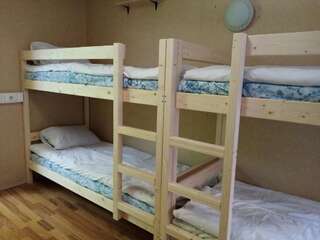 Хостел Sunny World Hostel Санкт-Петербург Спальное место на двухъярусной кровати в общем номере для женщин-7